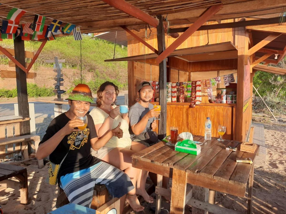 Boneputeh Homestay Taliwang ภายนอก รูปภาพ