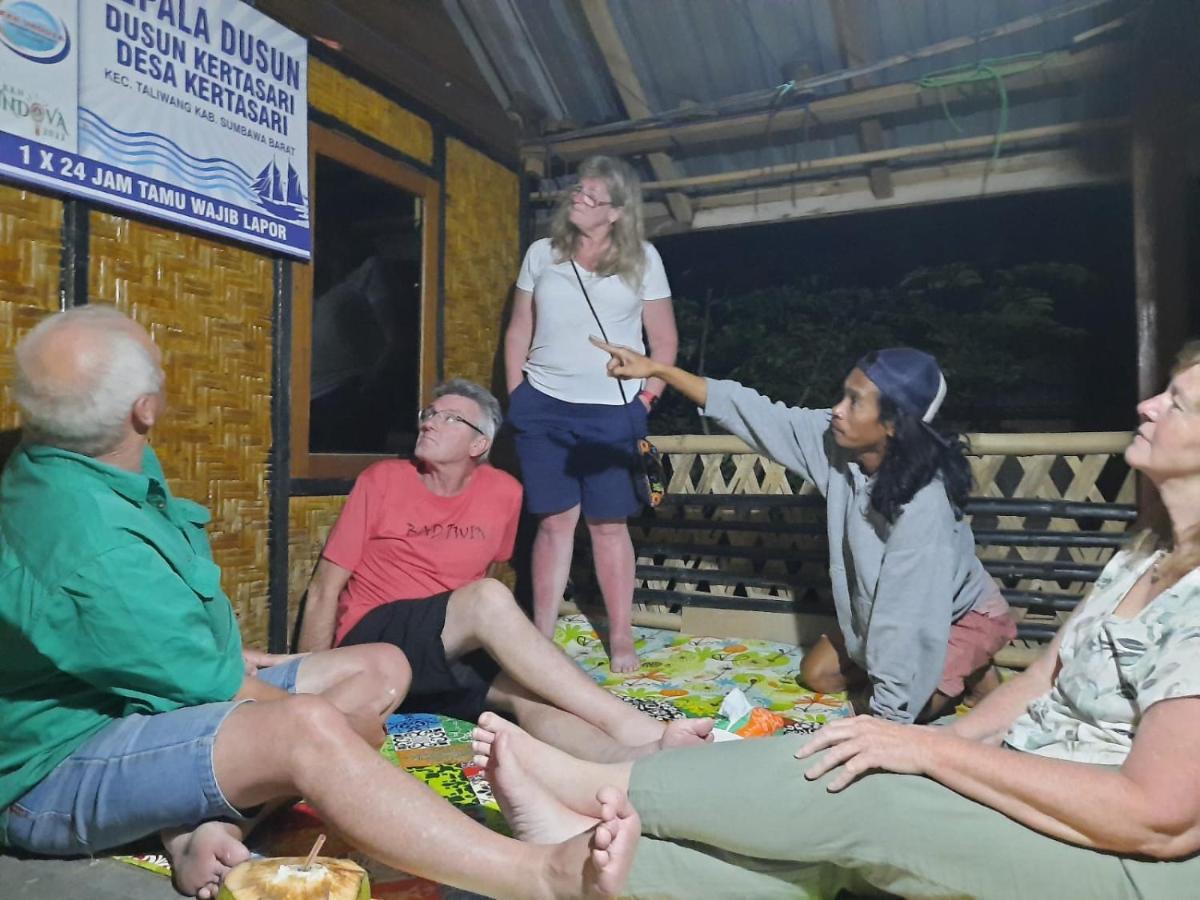 Boneputeh Homestay Taliwang ภายนอก รูปภาพ