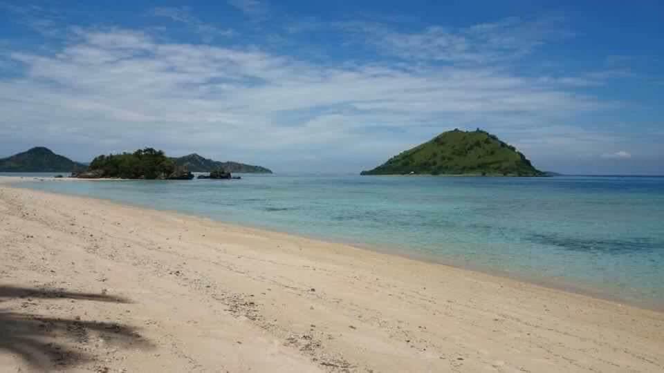 Boneputeh Homestay Taliwang ภายนอก รูปภาพ